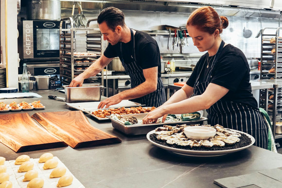 Lee más sobre el artículo Beyond the Plate: Inside Our Culinary World